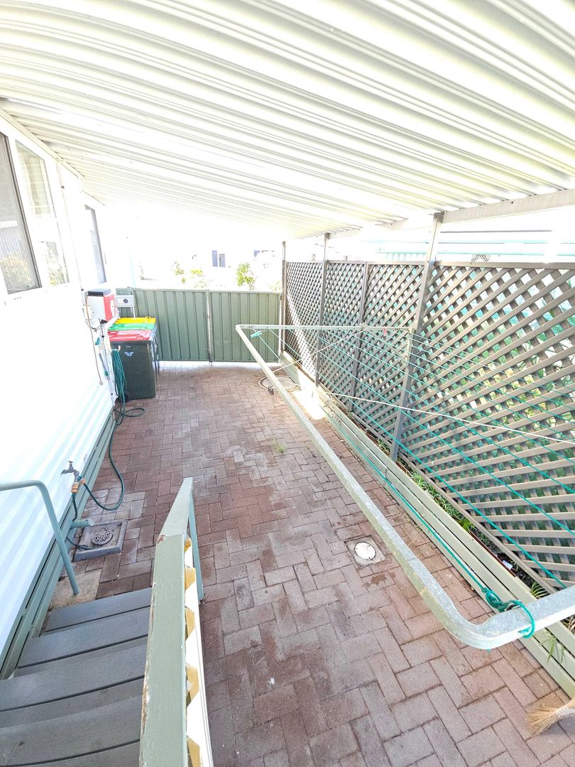 No Work Required – A Charming Home on a Corner Allotment is Move-In Ready!