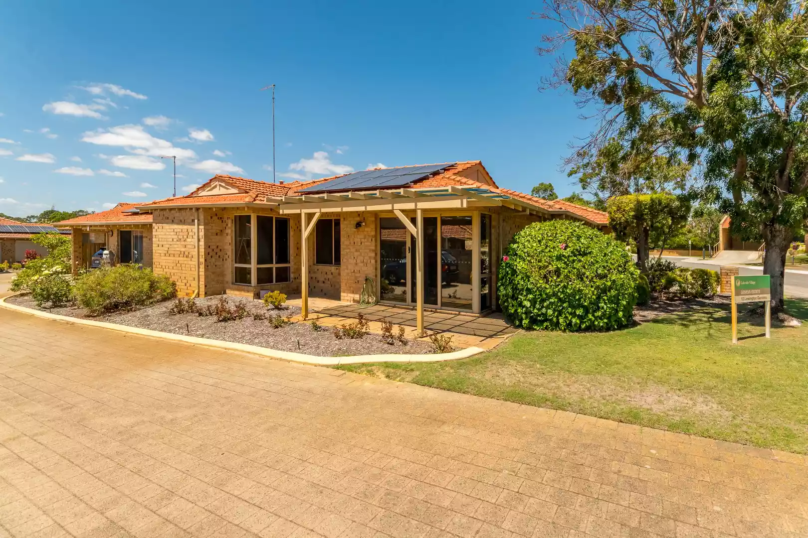 Rare opportunity for a 2 bedroom plus study or 3rd bedroom home