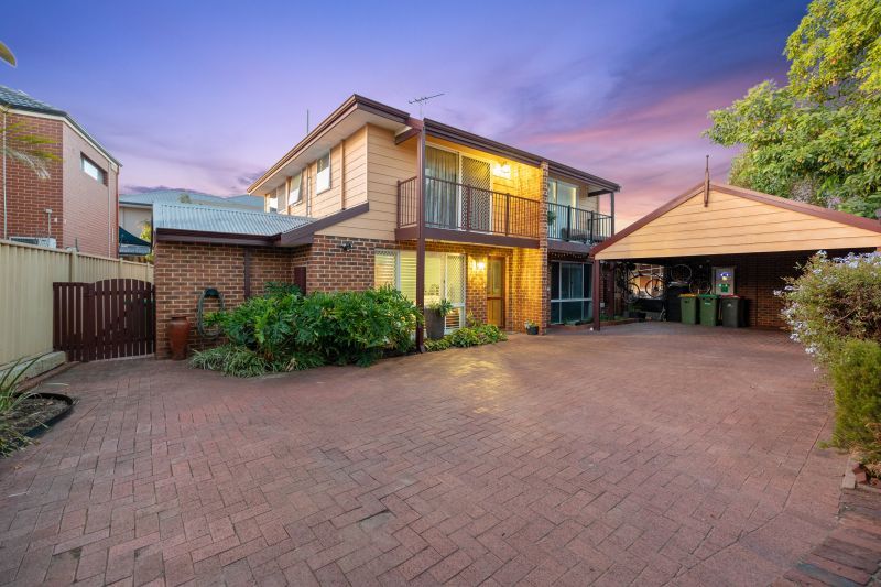 UNDER OFFER!