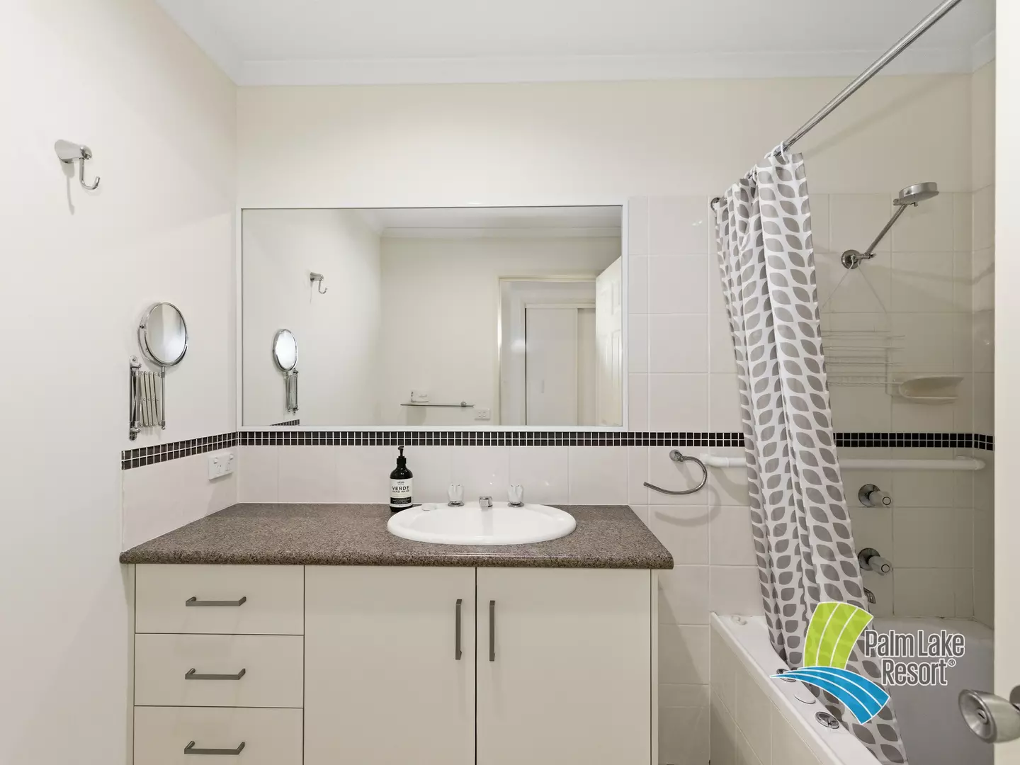 Beautiful Eighth Avenue