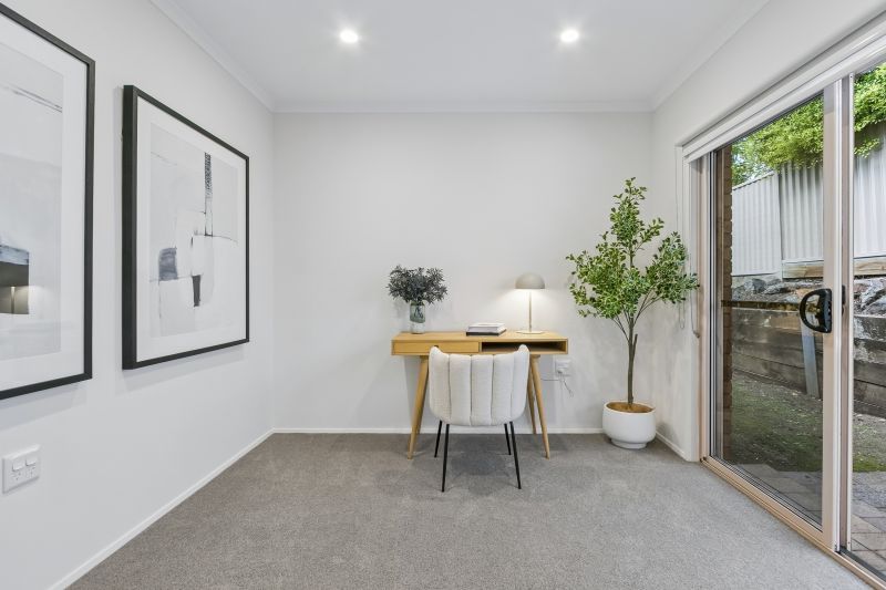 Beautifully refurbished 2-bed plus study villa