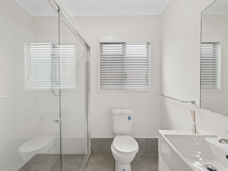 Fantastic location centred between both clubhouses! 