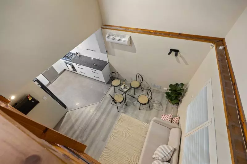 Captivating Cabin-Style  Cottage