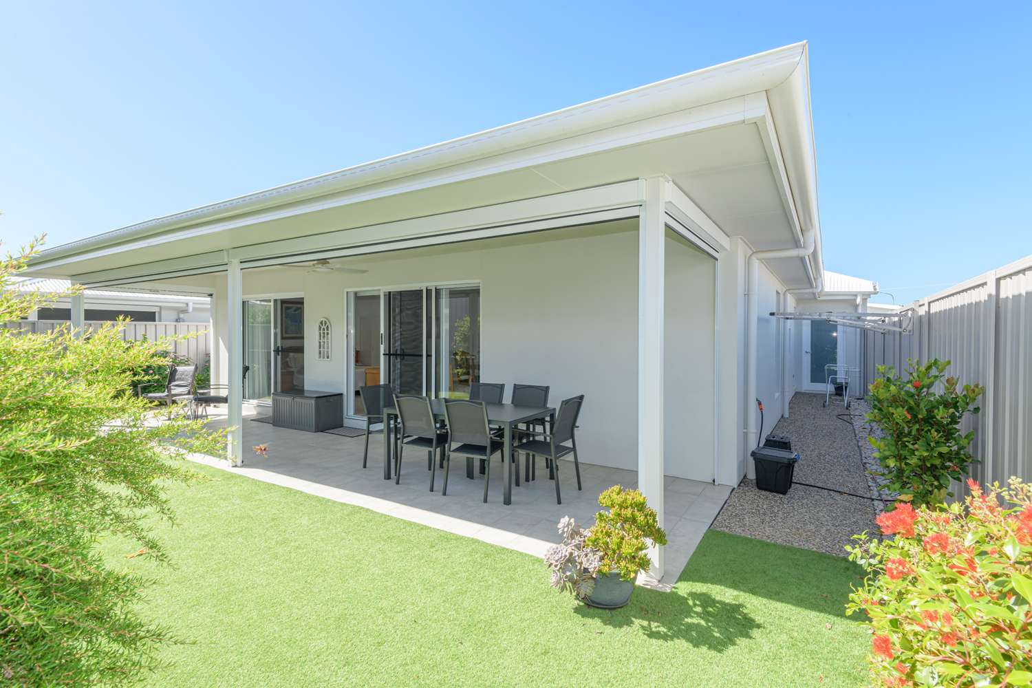 Elegant Lotus Living 