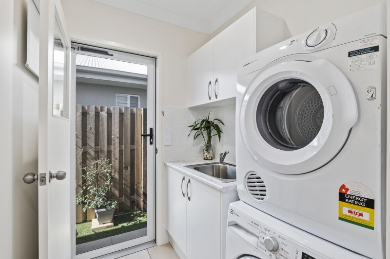 Bright, Tranquil Home with Private Alfresco