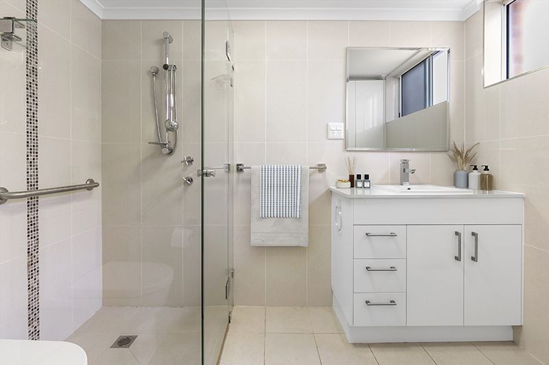 Perfectly maintained ground floor unit nestled amongst the gorgeous gardens and close to the clubhouse