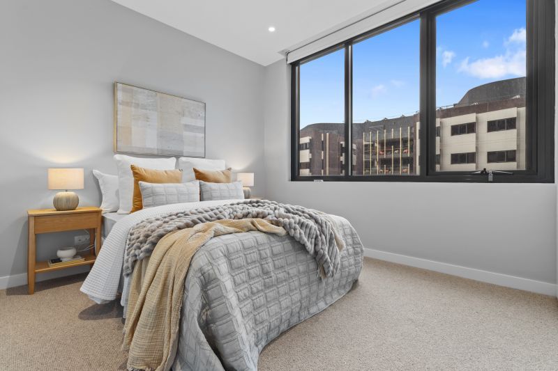Enjoy Effortless Retirement Living in a Modern 3-Bed Carlton Apartment