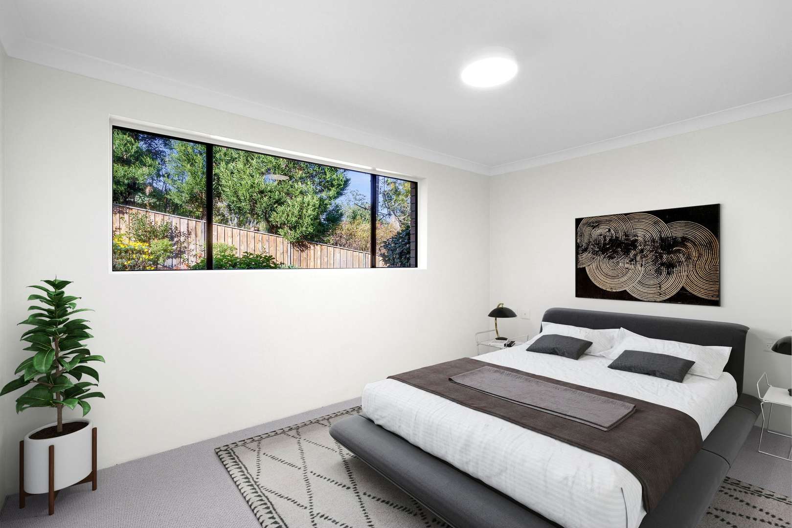 Newly Refurbished Spacious 2 Bedroom Unit