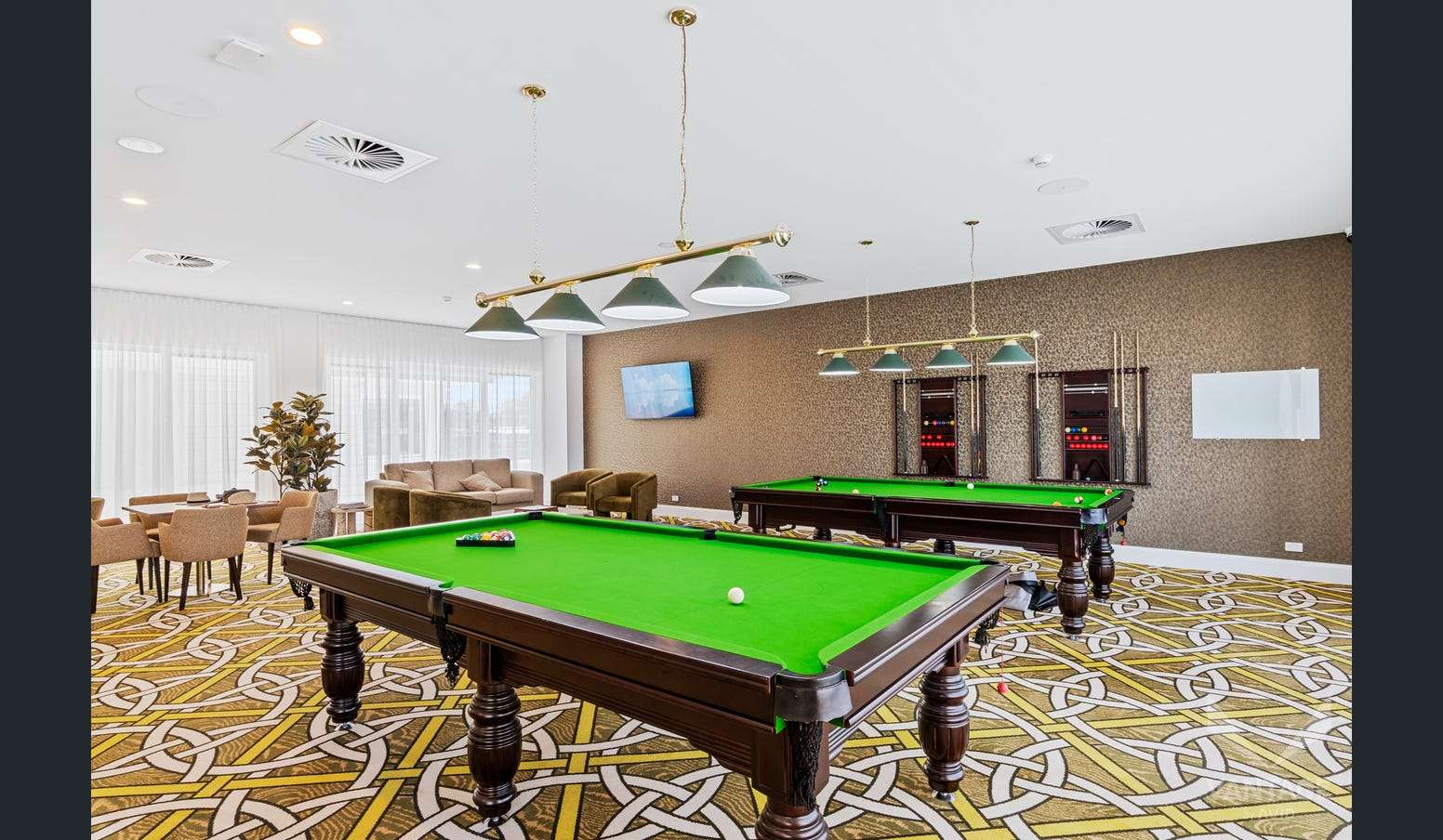 Privacy, Space and Effortless Living in a Beautiful Setting