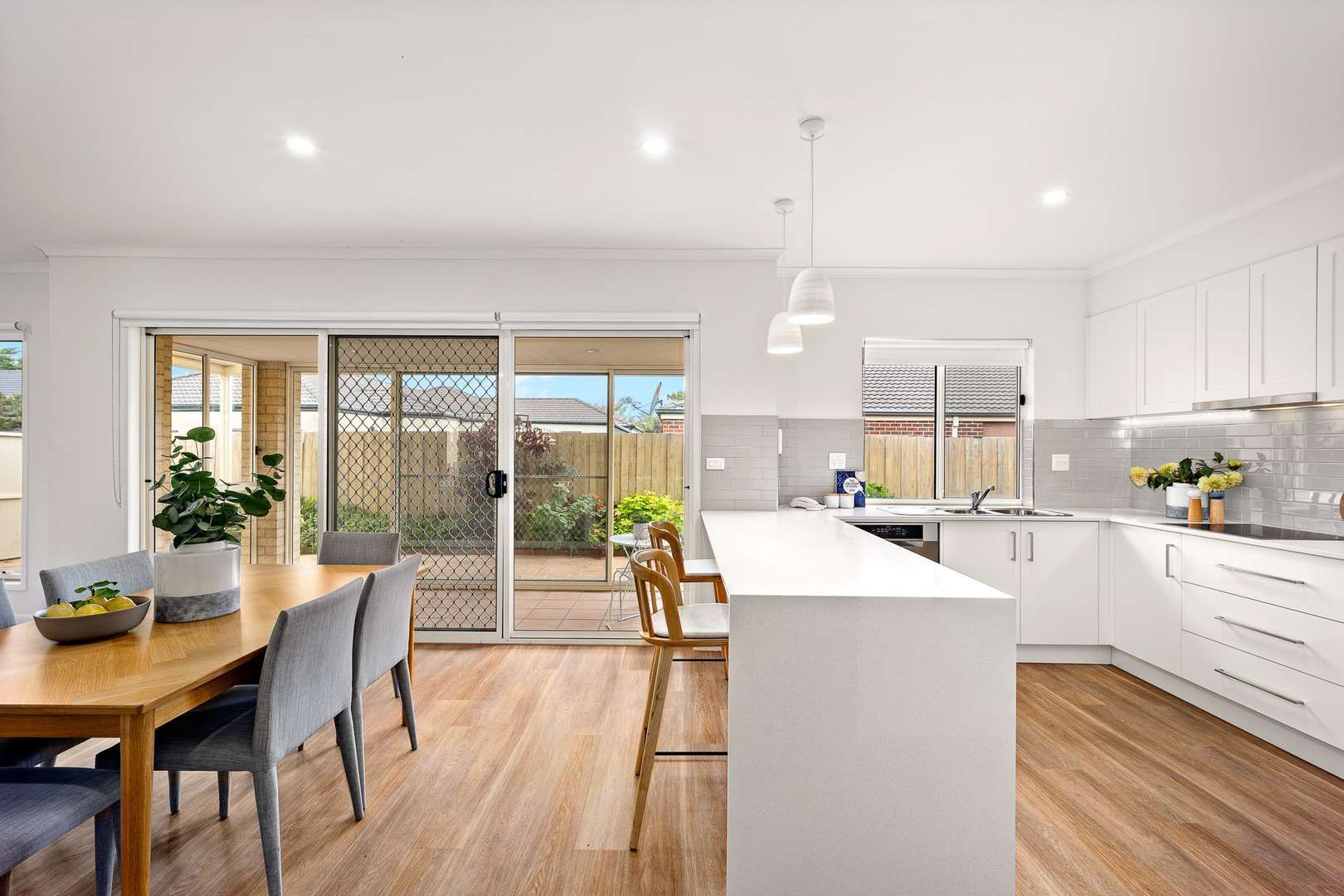 Gorgeous Villas, Close to Everything, Great Community, Keilor Village