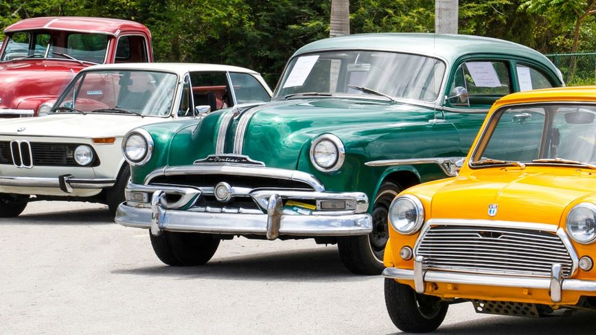 Cars, Coffee & Community at Seasons