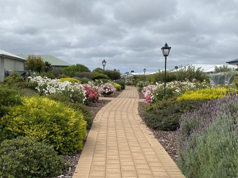 Lovely neat Sturt - Perfect Location