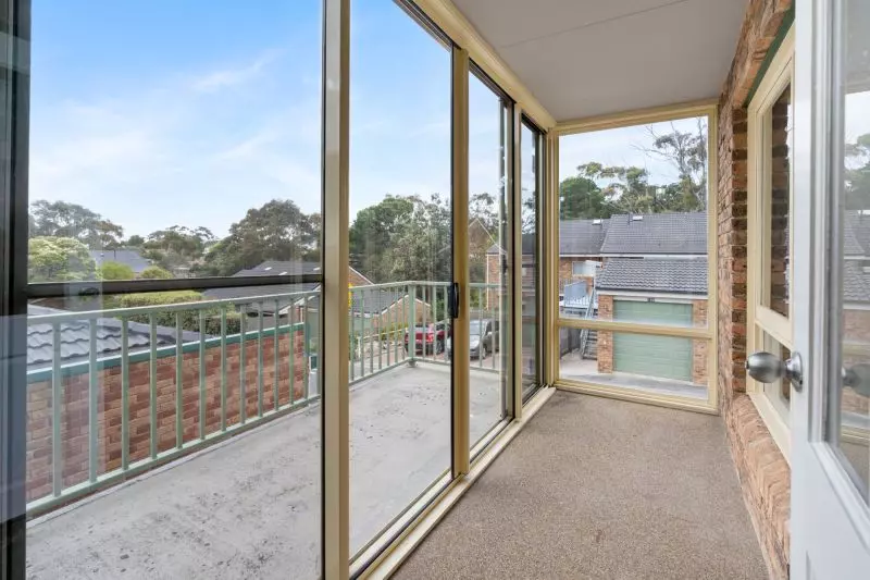 DEPOSIT TAKEN - Ground floor unit with bay views!