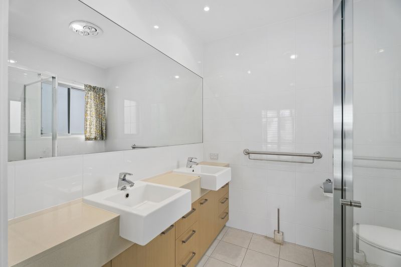 Site 16 - Established Hamilton