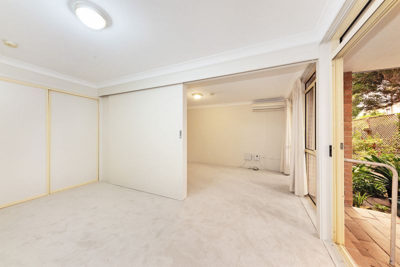 Freshly painted and with brand new quality carpets this cozy one bedder garden unit is a sanctuary of peace & quite.