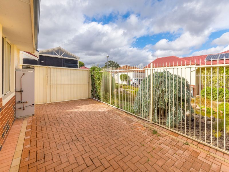 ARCADIA WATERS MADDINGTON - Located on the Waterway