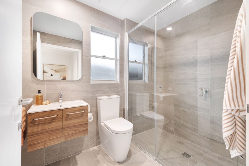 Elegant Low-Maintenance Villa, Ready to Move in