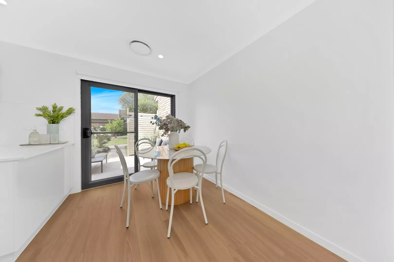 108/564 Burwood Highway