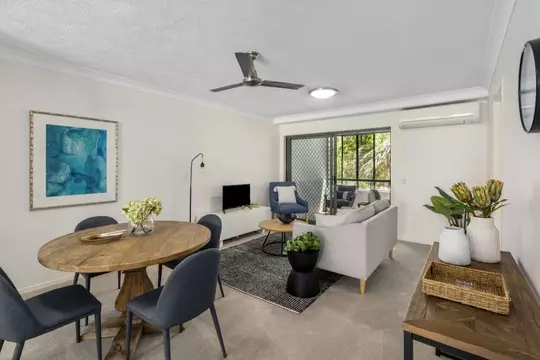 Spacious two-bedroom villa close to community centre