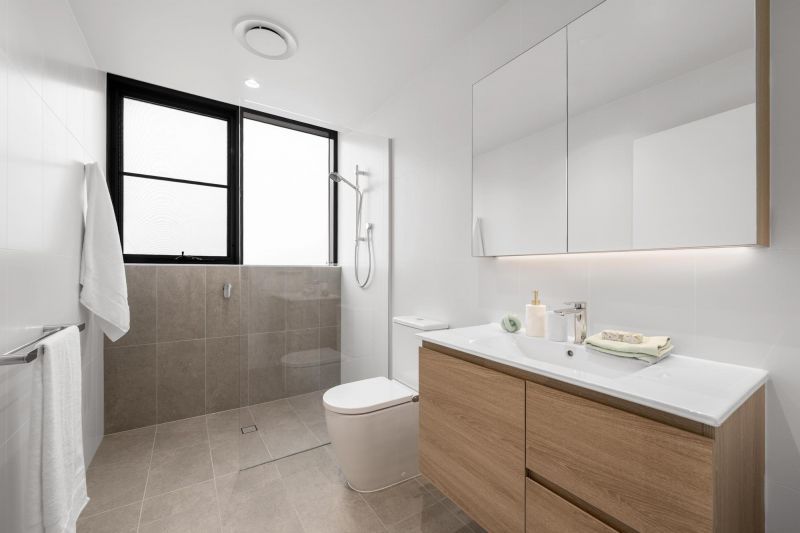 A city‑view sanctuary with room to live