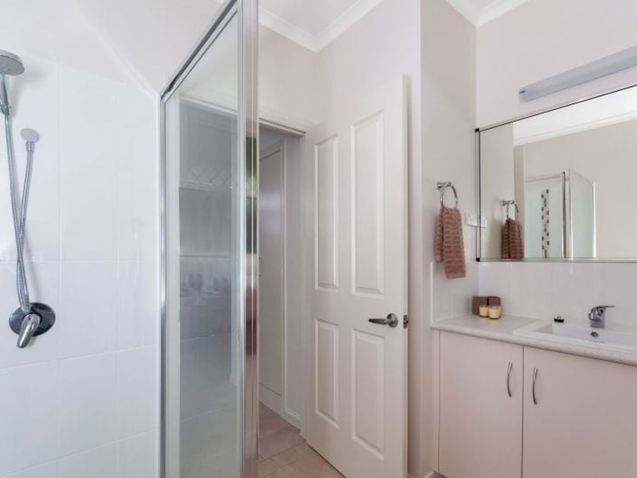 Two bedroom villa in quiet cul-de-sac