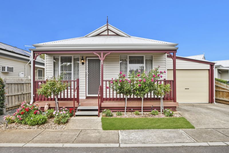 Bright Two Bedroom Home