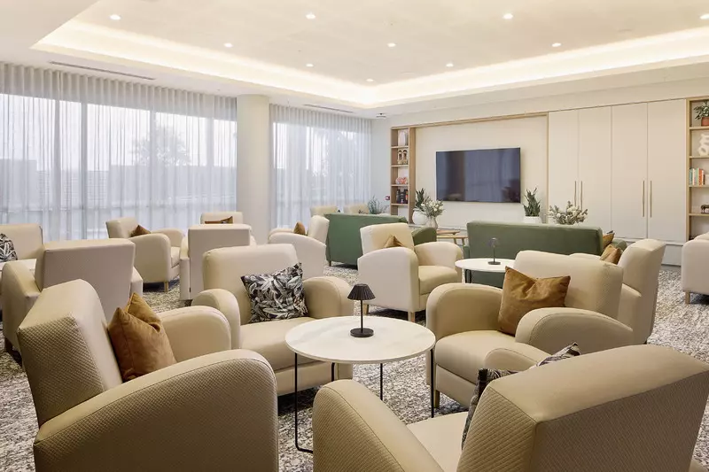 Elegant One-Bedroom Apartment 