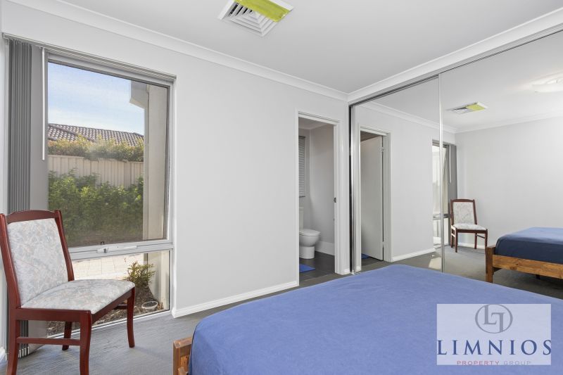 Street Front Stunner !