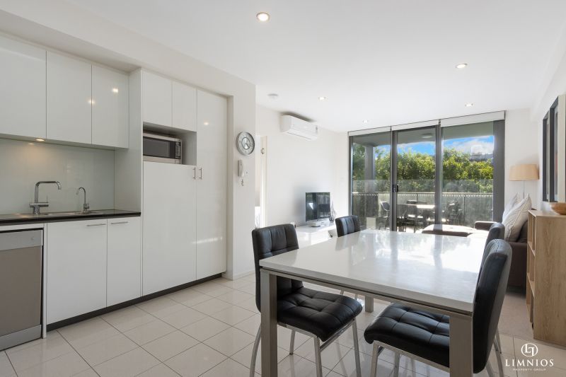 Lifestyle Investment On The City Fringe!