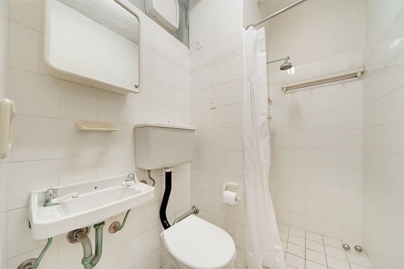 RARE STUDIO FIND IN NORTH SYDNEY