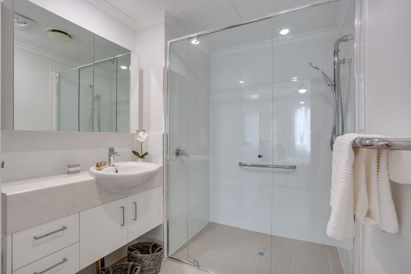 One bedroom serviced apartment with courtyard