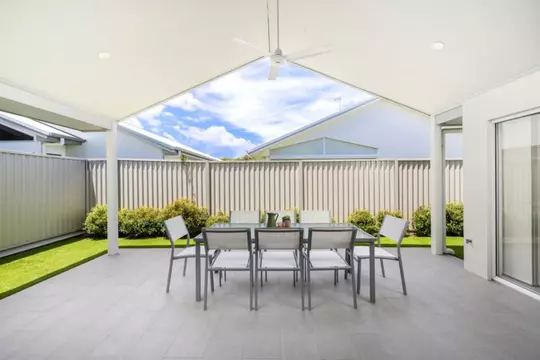 Elegant Modern Living in a Peaceful Location