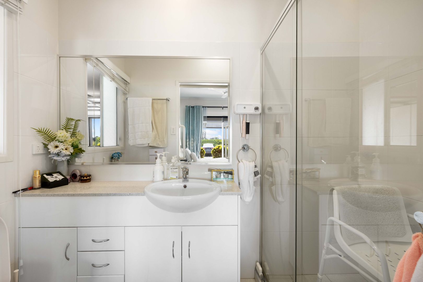 Great location for this home in Palm Lake Resort Eagleby