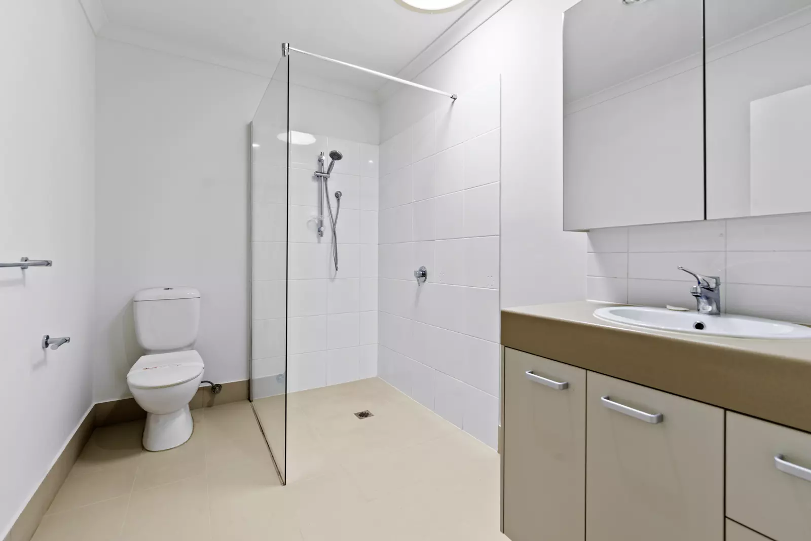 55/100 Gilchrist Drive, Campbelltown