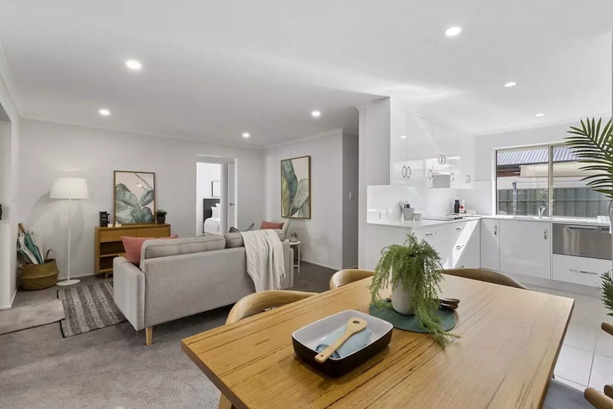 Resthaven Rostrevor ‘Leabrook Lodge’ Retirement Living offers 62 two-bedroom units close to Campbelltown Public Library, East Adelaide Healthcare, and Payneham Tavern.