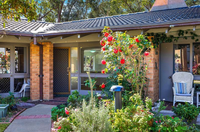 Available Now - Over 55's Ground Floor One Bedroom Retreat with Garage!