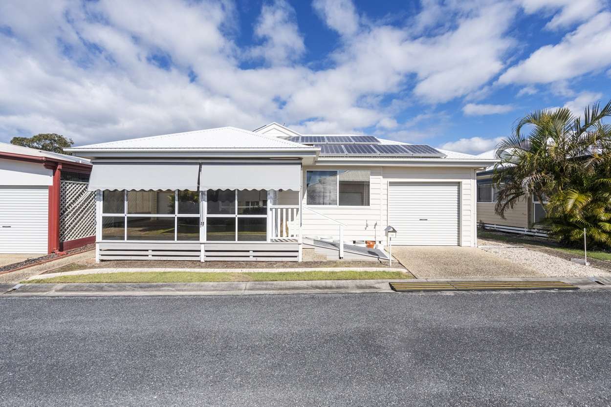 Spacious, Sunlit and Beautifully Presented