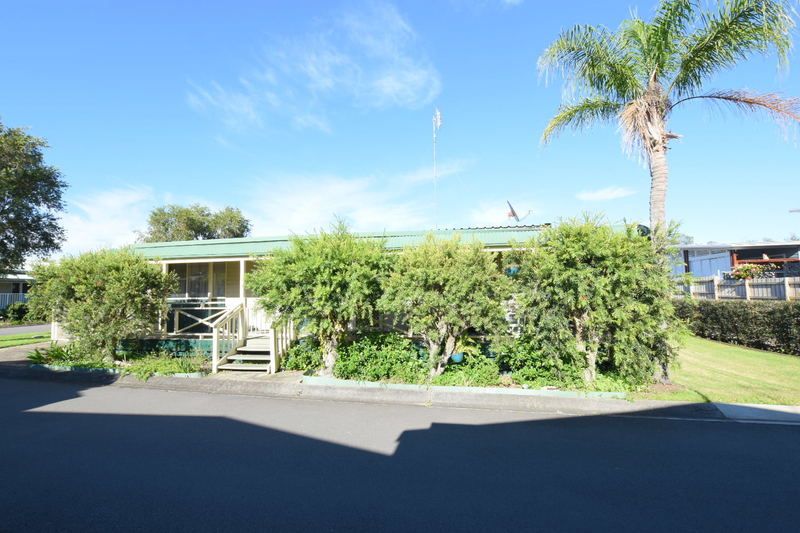 2 bedroom cottage style home with large wrap around verandah!