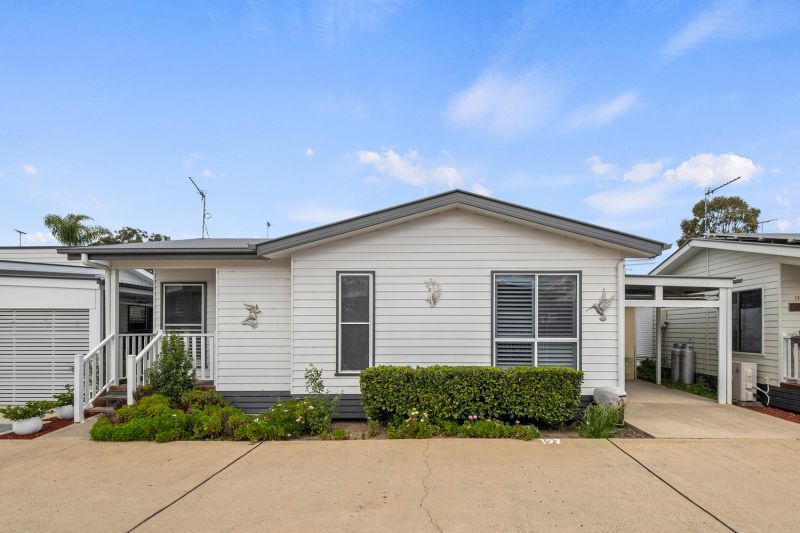 Easy, Community Living!
