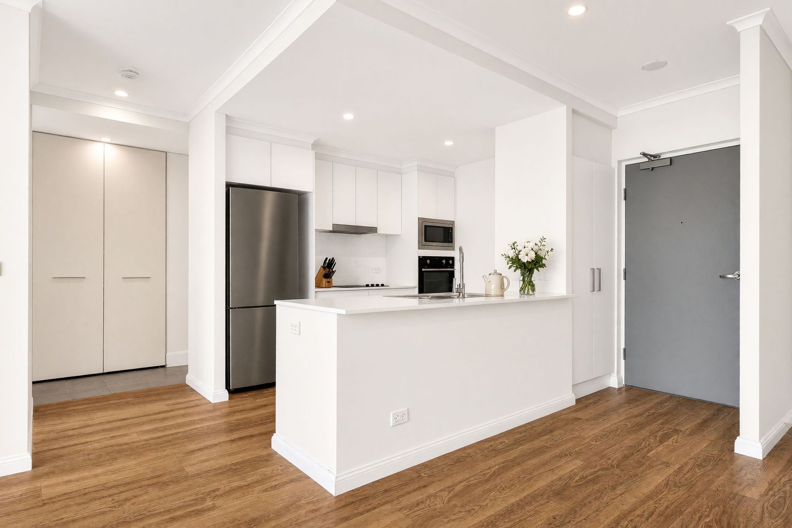 One Bedroom | Apartment 320
