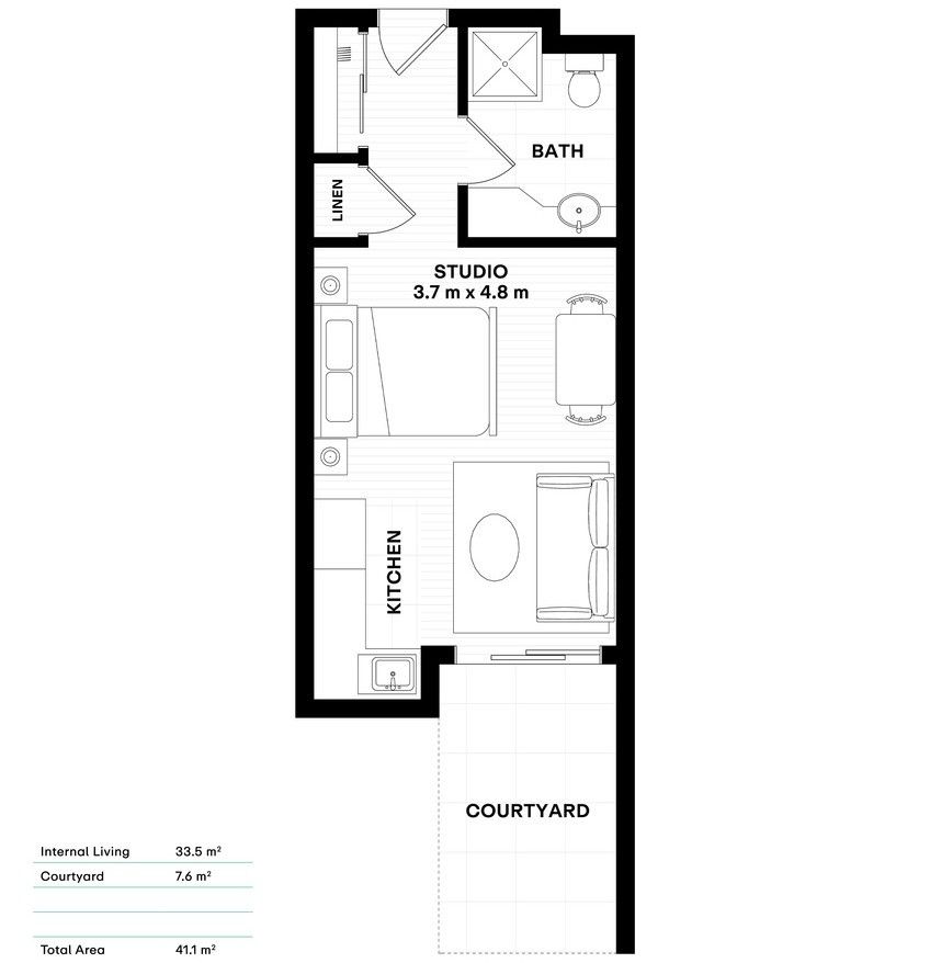 Ground-floor Studio Apartment with Courtyard