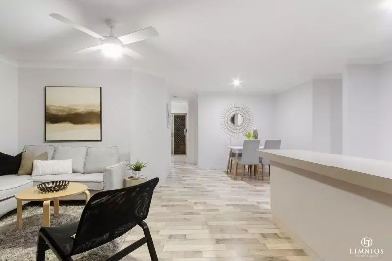 Feature Packed Villa!