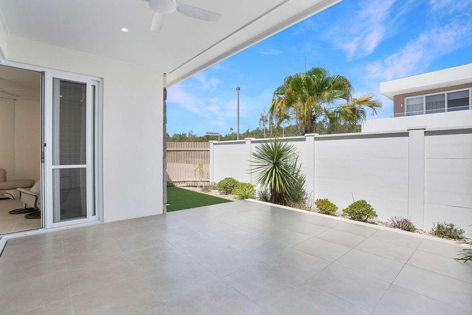 Bermuda Home 121 by Pelican Waters Palm Lake Resort 