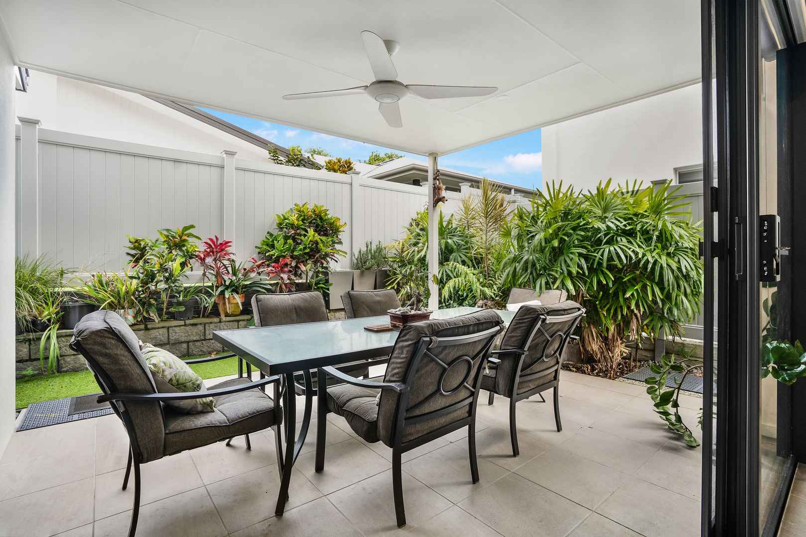 Antigua by Palm Lake Resort