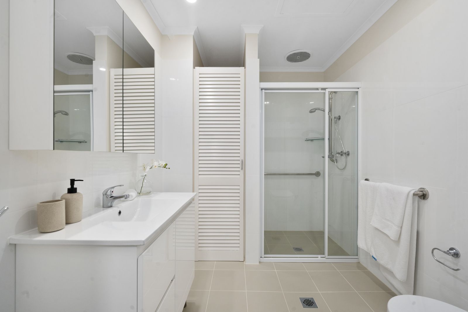 210/2 Ulmarra Place East Lindfield, NSW 2070