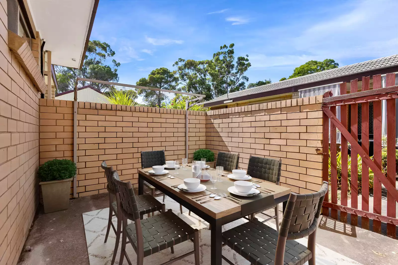 Great Location - Walk to Main Street