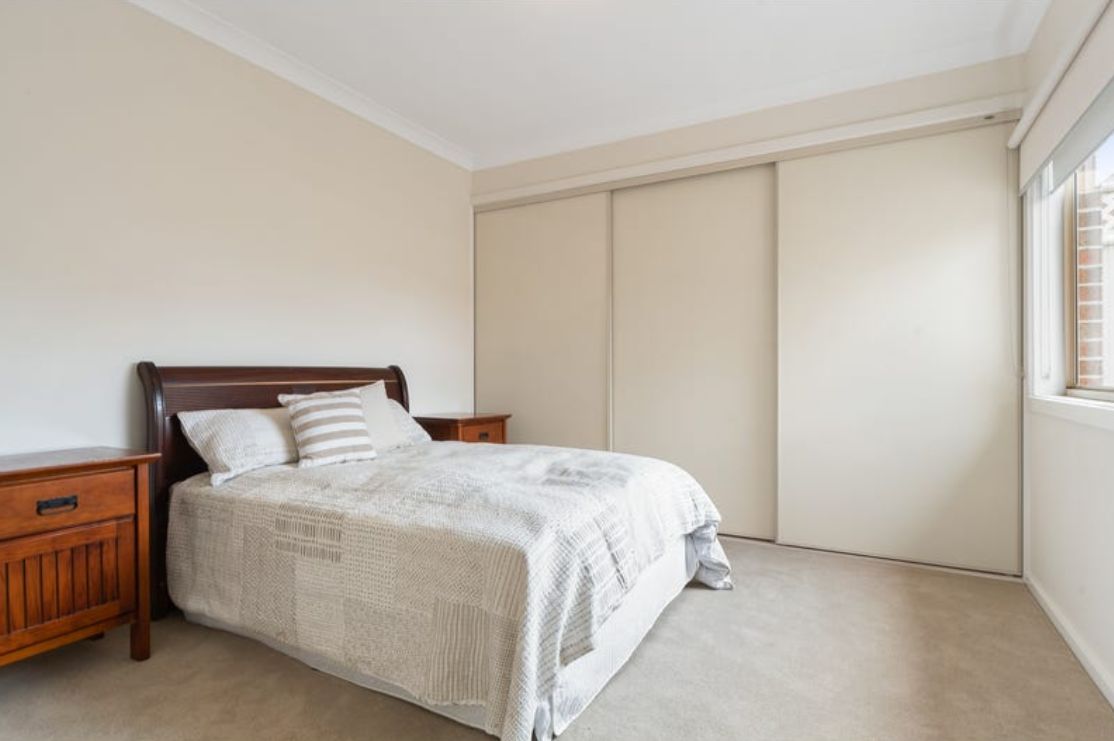 Unit 84 - Freshly painted ready for you to move in. Please call for an appointment.