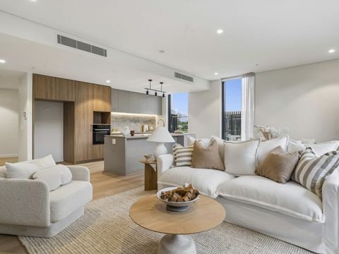 Expansive One-Bedroom Apartment with a Private Courtyard
