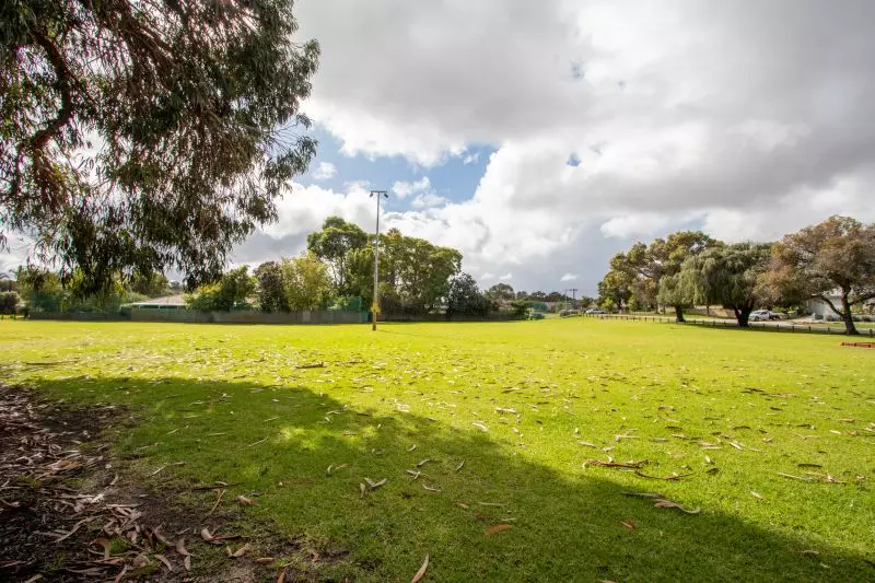 Fabulous Brand New Family Home!