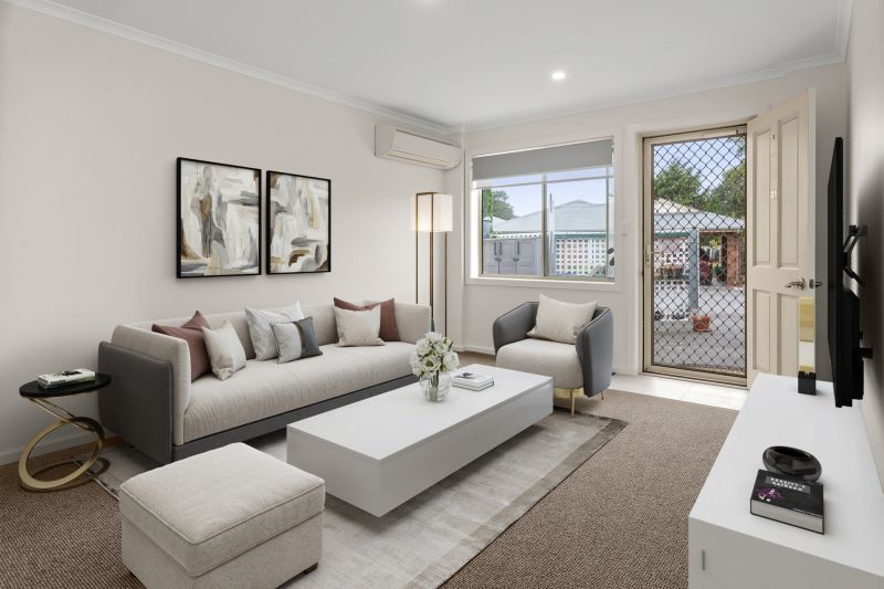 Conveniently located villa in a vibrant community